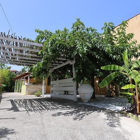 Madlen Apartments Nea Skioni Ngoại thất bức ảnh